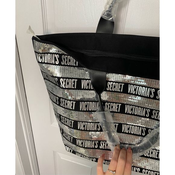 NWT 2pc VS Sequin Tote - Picture 13 of 13